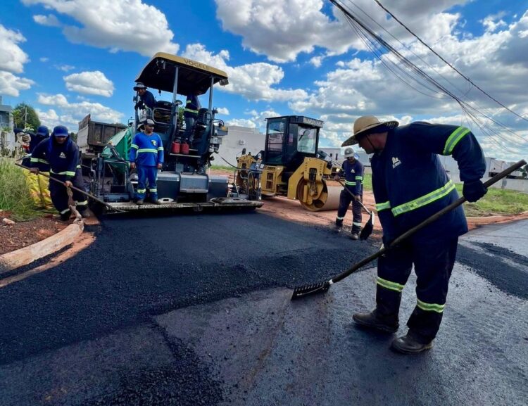 Prefeitura amplia parcerias para maior programa de asfalto da década em CG