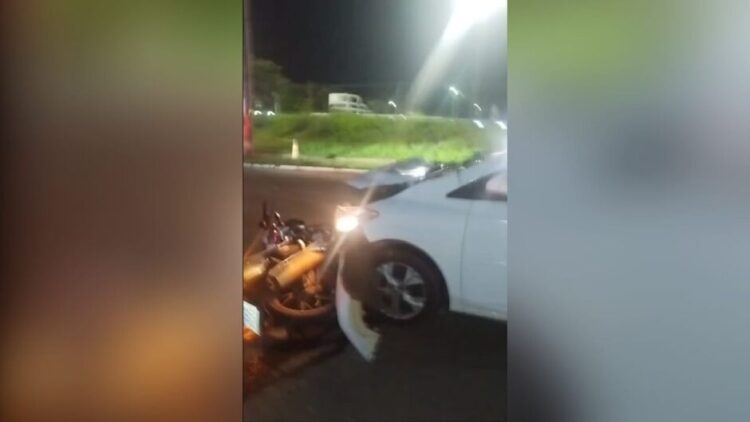 Capivara News TV: Motociclista invade contramão e morre ao colidir com carro no Coronel Antonino