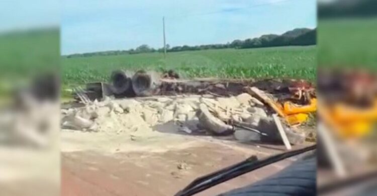 Colisão entre caminhão e carro mata condutor na BR-060 entre Sidrolândia e Nioaque