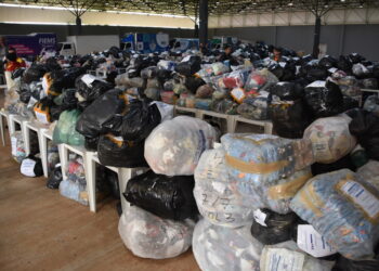 Fiems participa do fim da Campanha Seu Abraço Aquece que arrecadou 192 mil agasalhos