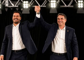 Capitão Contar cumpre agenda do PL em Brasília ao lado de Flávio Bolsonaro