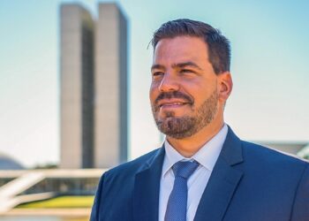 Capitão Contar segue liderando disputa ao Senado; sem ele, esquerda amplia espaço na corrida