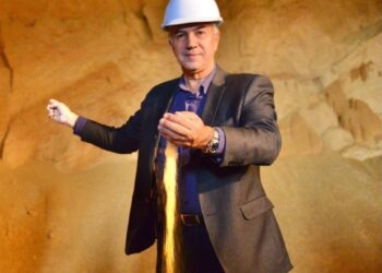Reinaldo diz que indústria brasileira precisa voltar a crescer para gerar novos empregos