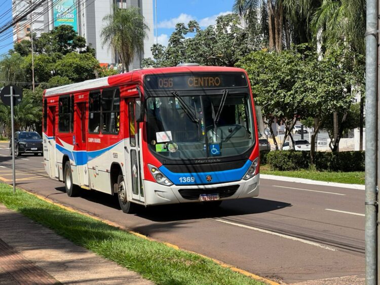 Medida garante assentos na janela para mulheres nos coletivos de Campo Grande