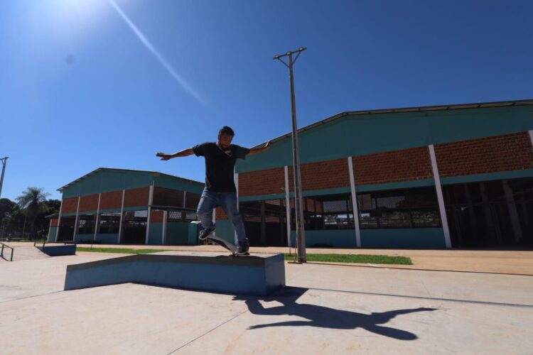 Pista de skate, ginásios e mais: conheça o complexo do Jardim Santa Emília