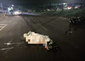 Motociclista é fechado por carro, cai e morre esmagado por ônibus na Gunter Hans nesta noite