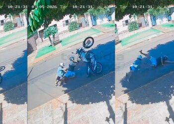 Capivara News TV: Após empinar moto, jovens se “esborracham” no chão em Dourados