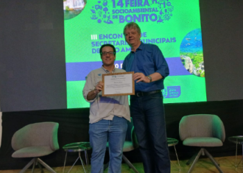 Homenageado em Bonito, Verruck reforça papel das secretarias de Meio Ambiente no desenvolvimento sustentável