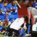 O futebol que mobiliza multidões também mudou protocolos de emergência no Brasil
