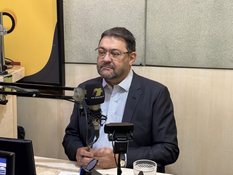 Presidente da Fiems critica proposta de redução da jornada e defende flexibilização das relações de trabalho
