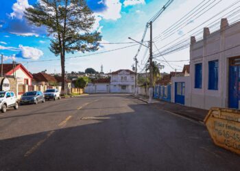 Cidade da Copa transforma Esplanada em arena da torcida na Capital