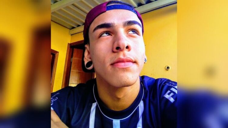 Dono de tabacaria em Coxim é baleado por dupla em moto e morre