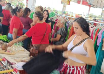 Supermercado recebe bazar solidário “Entre Amigos” com 17 entidades nesta fim de semana na Capital