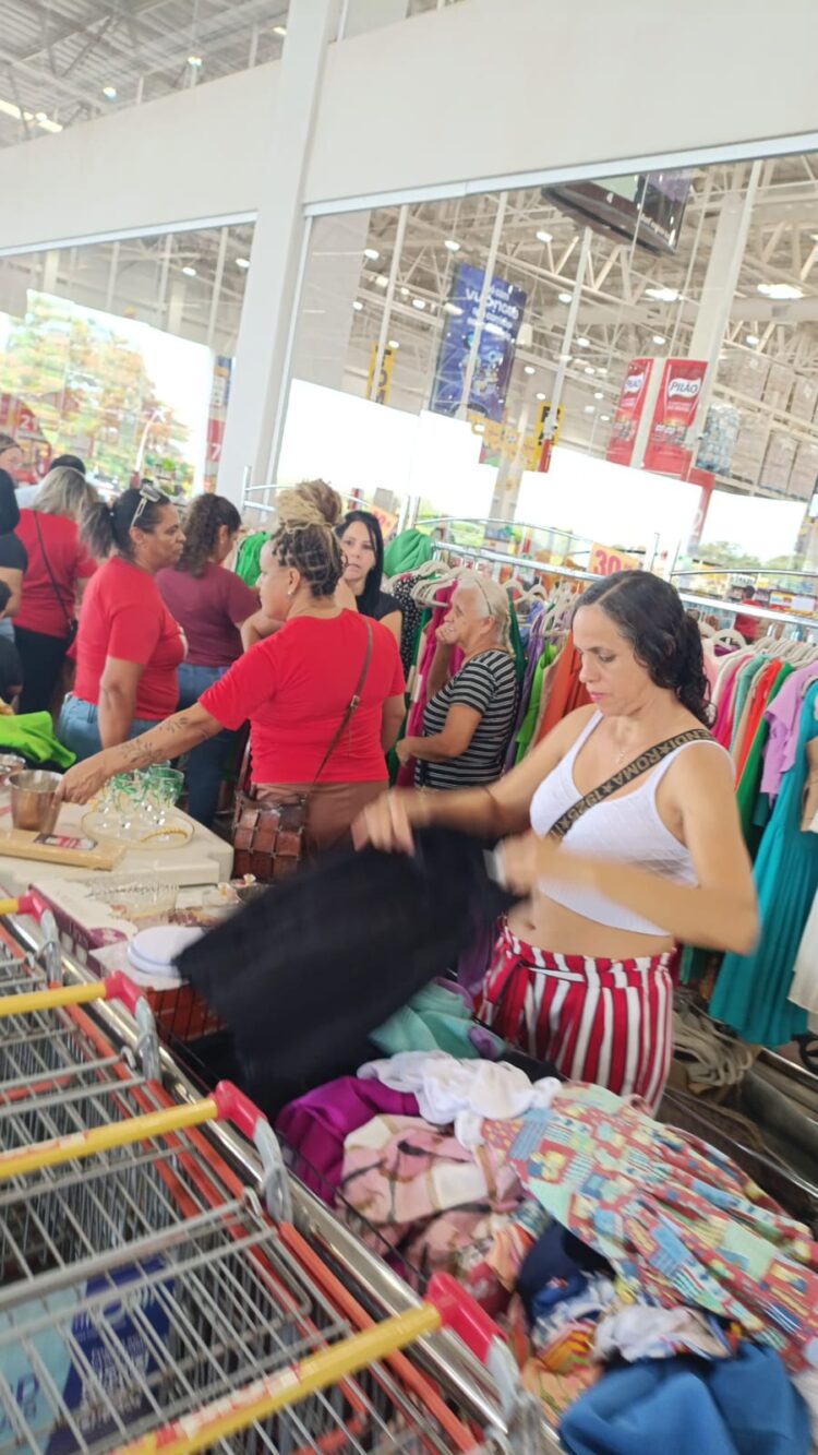 Supermercado recebe bazar solidário “Entre Amigos” com 17 entidades nesta fim de semana na Capital