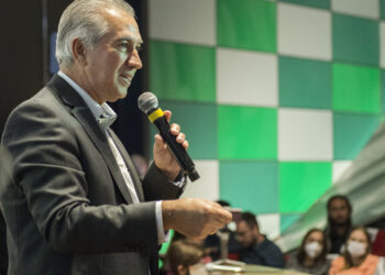 Reinaldo critica política monetária que encarece o crédito, trava investimentos e sobrecarrega famílias e prefeituras