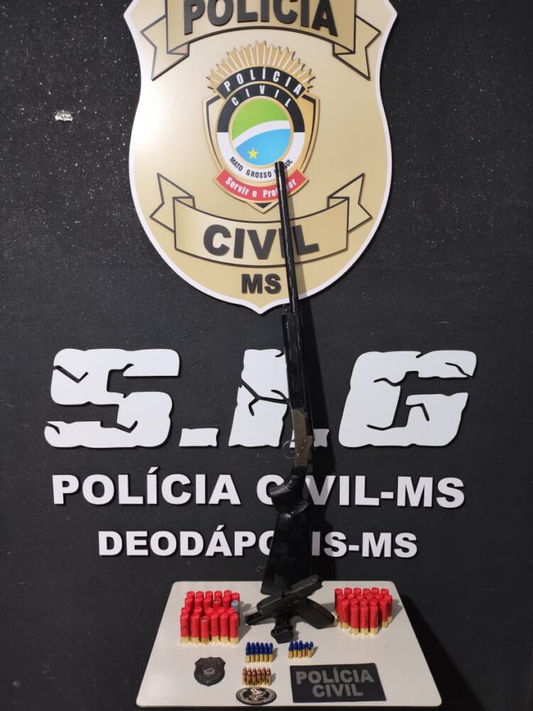 Polícia  prende dupla por comércio, porte ilegal de arma de fogo e falsa comunicação de crime no interior
