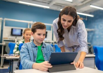 A tecnologia e a escola atual: inovação com propósito pedagógico