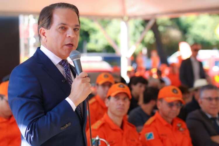 Coronel David destaca investimentos e reforça compromisso de defesa dos Bombeiros em evento