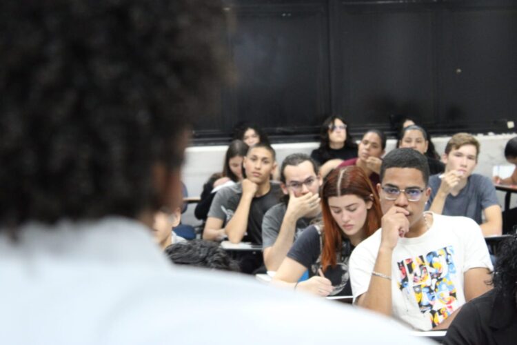 Prefeitura abre inscrições para cursinho pré-vestibular em Campo Grande