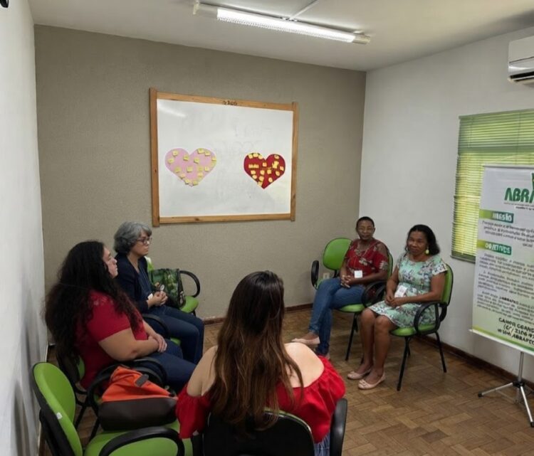 Grupo Temático da ABRAPEC transforma vivências em uma verdadeira rede de apoio para pessoas com câncer
