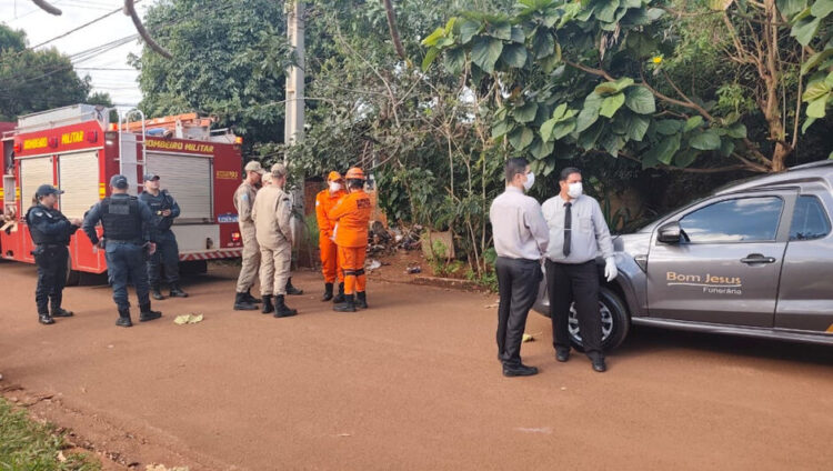 Corpo de idosa é encontrado em decomposição e filha com problemas mentais não desconfiou da morte em Dourados