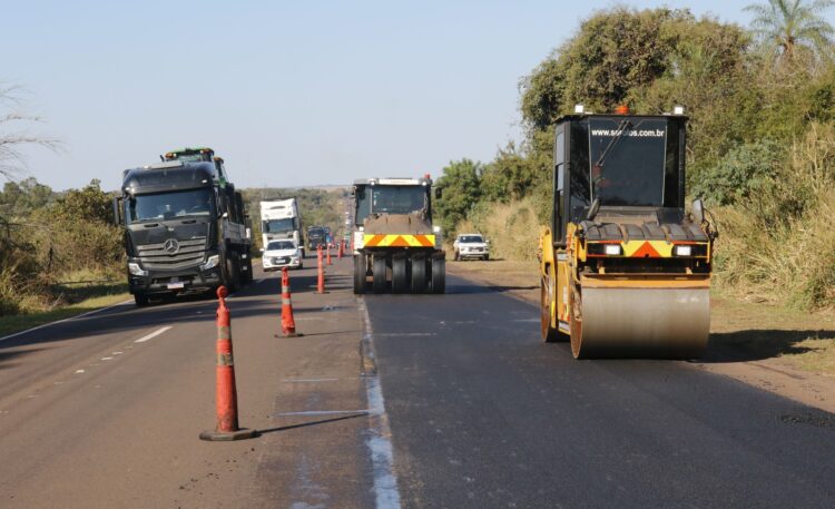 Semana começa com frentes de obras de ampliação e conservação na BR-163 em MS. Confira os trechos:
