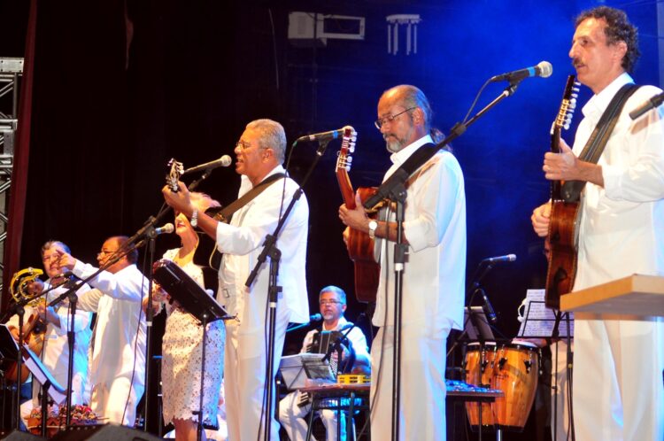 Show em homenagem aos 60 anos do Grupo Acaba e campanha solidária marcam fim de semana
