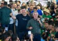 Com Riedel, Flávio Bolsonaro e aliados, Reinaldo inicia campanha confiante nas urnas