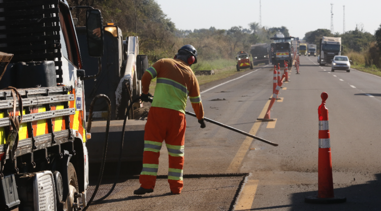 BR-163 em MS segue recebendo melhorias nesta quarta-feira. Confira os trechos em obras: