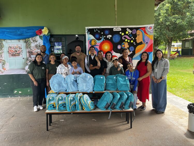 Suzano doa 245 kits escolares e fortalece apoio à educação em comunidades de MS