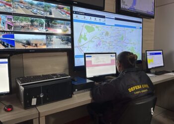 Defesa Civil emite alerta para risco de vendaval em Campo Grande