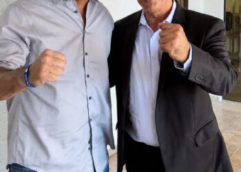 Flávio Bolsonaro se encontra com Reinaldo e elogia força das alianças do PL-MS