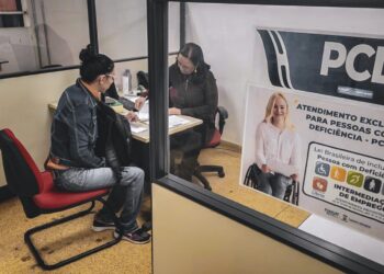 Funsat disponibiliza 962 vagas nesta quarta-feira, 659 que não exigem experiência