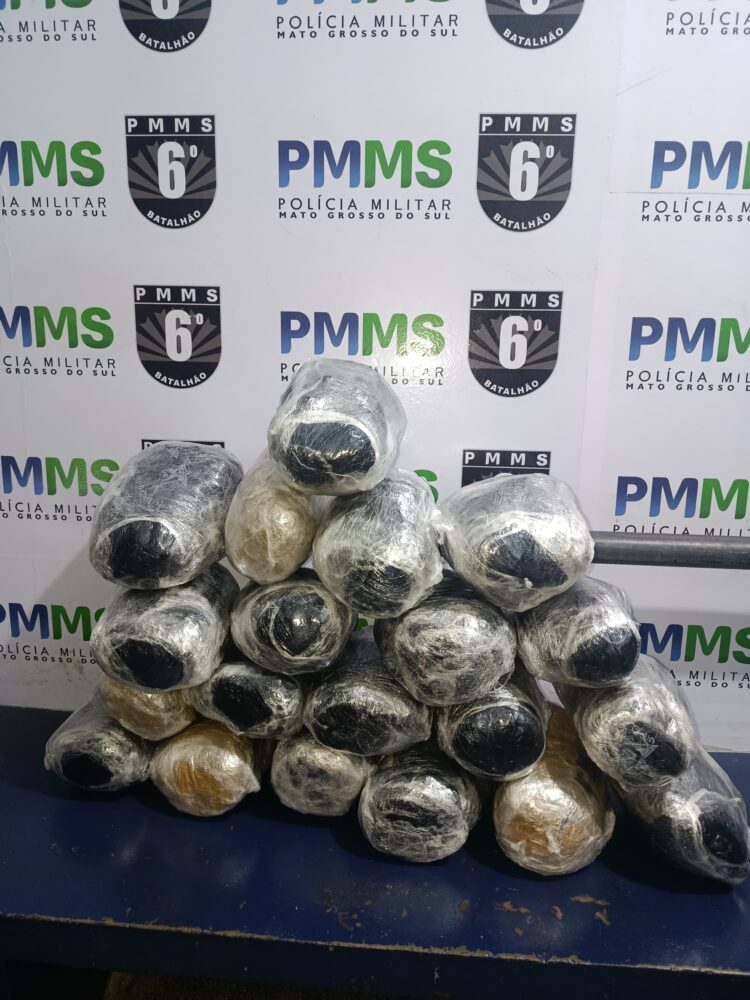 Duas mulheres são presas em Corumbá com R$ 210 mil em skunk