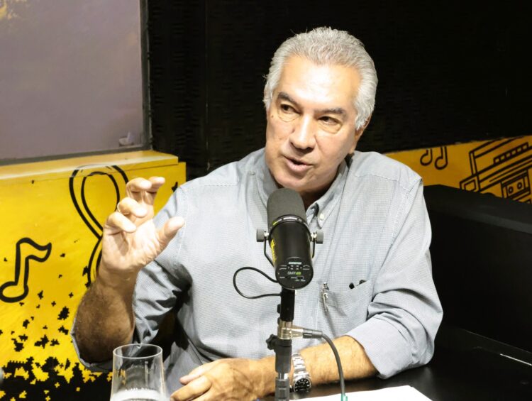 Reinaldo lamenta déficit habitacional de 5 milhões no país e reclama mais recursos