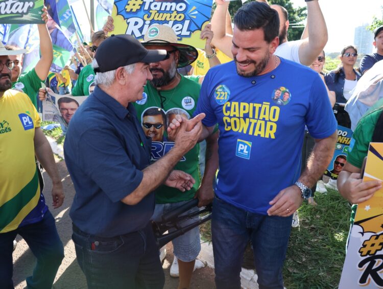 Candidato ao Senado, Reinaldo inicia campanha ao Senado  ao lado de candidatos e apoiadores