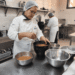 Do forno à distribuição, bolo dos 127 anos terá controle de temperatura e rastreabilidade