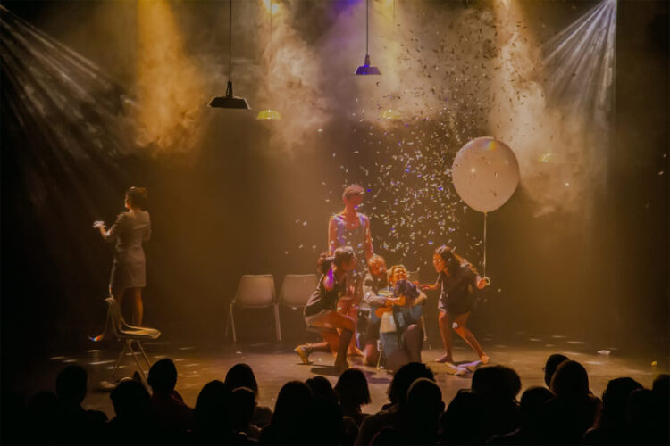 No Teatro Prosa, Cia Ofit retorna aos palcos com “Três Vírgula Quatro Graus na Escala Richter”