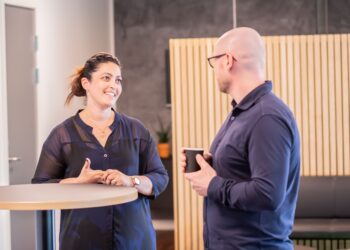 Soft skills: por que as habilidades humanas se tornaram o diferencial mais disputado no mercado de trabalho