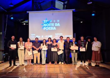 Com R$ 12 mil em prêmios, 38ª Noite da Poesia abre inscrições até o dia 31 de outubro