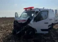 Paciente com câncer transportada em ambulância morre em colisão com carreta em Sidrolândia