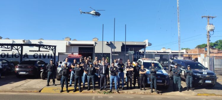 Polícia fecha o cerco contra facções em Paranaíba com viaturas e helicóptero, prende 5 e cumpre 16 ordens judiciais