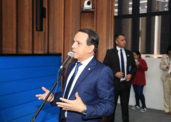 Lei que proíbe cobrança de multa por quebra de fidelidade é ampliada para reforçar proteção ao consumidor