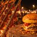 Hambúrguer premiado de carne de búfalo precoce estreia no Festival Internacional da Carne