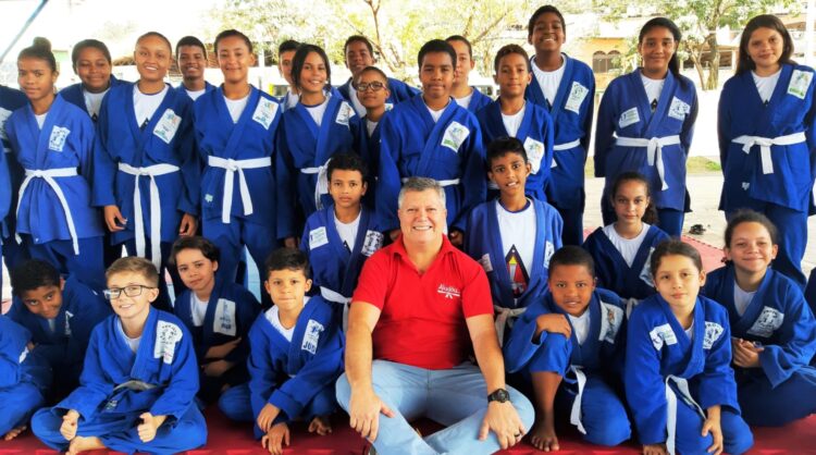 Instituto Motiva e Motiva Pantanal oferecem aulas gratuitas de judô para crianças em Campo Grande