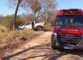 Capotamento de Hilux mata um idoso e deixa mais dois feridos em Corumbá