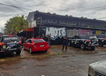 Empresário e mais 2 são presos por revender peças de motos roubadas e furtadas na Capital