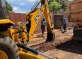 Saneamento que atravessa gerações: moradores de diferentes idades celebram novas redes de esgoto na capital