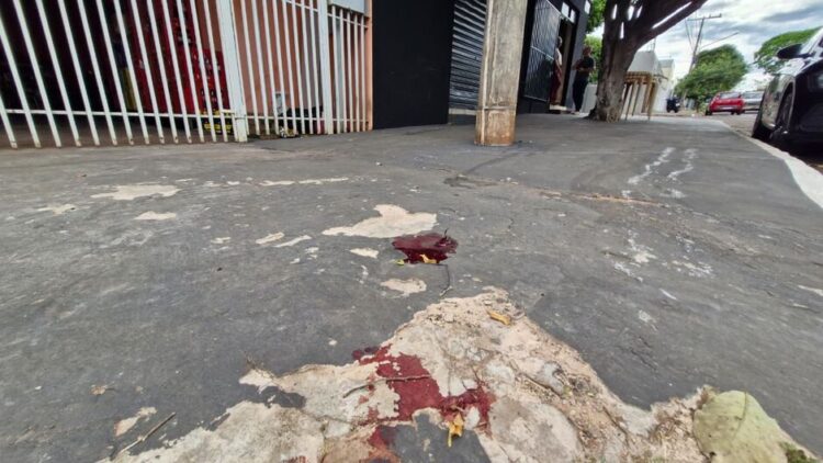 Idoso que “vivia” embriagado, segundo testemunhas, sofre queda e morre no Guanandi
