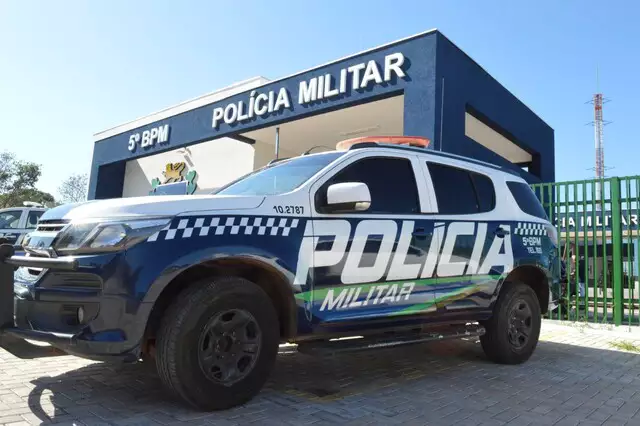 Jovem de 19 anos é preso com garota de 13 que disse que ia pra escola em Coxim